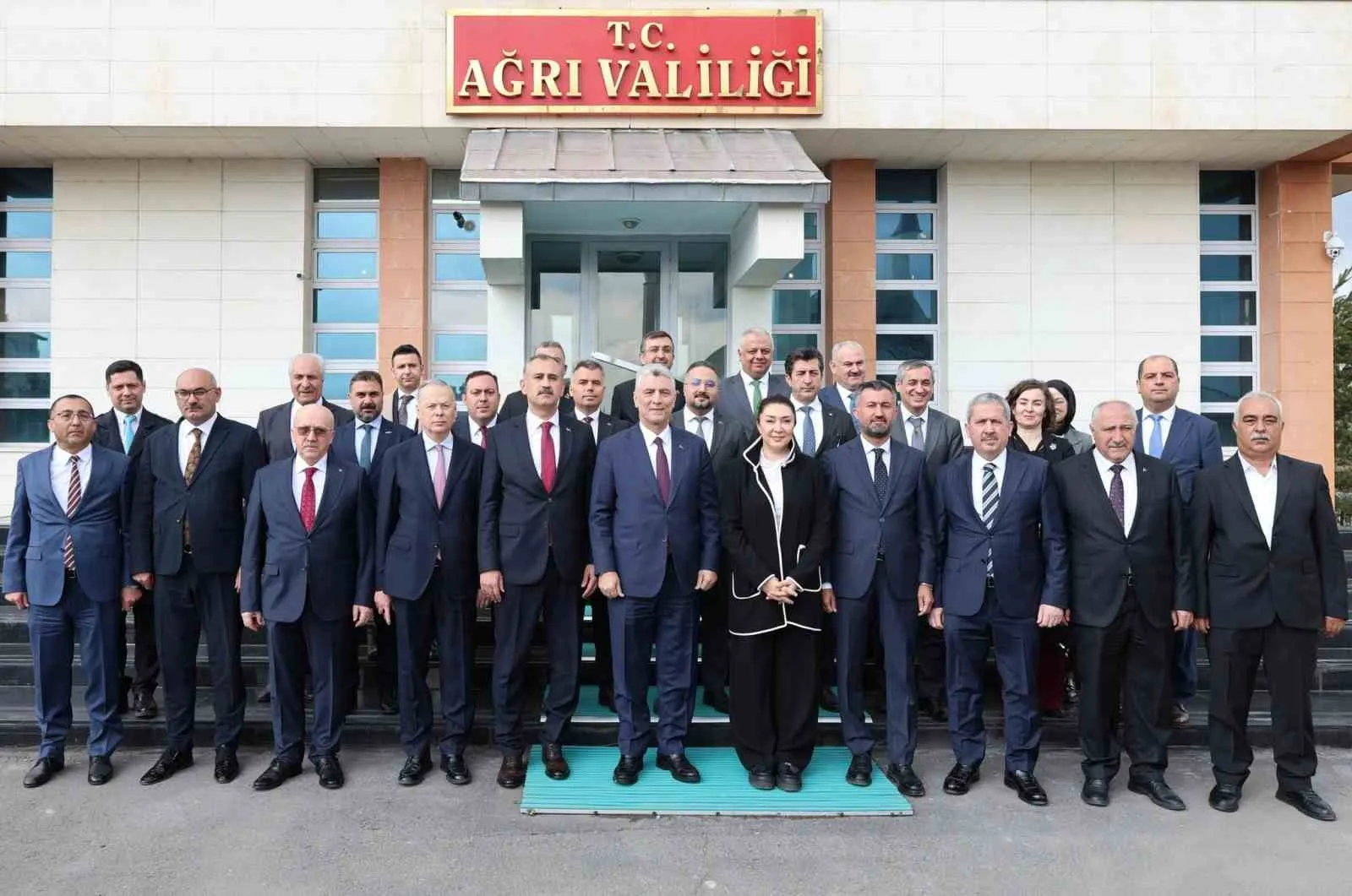 Ağrı’ya 85 Milyar Liralık Dev Yatırım: Bakan Bolat Müjdelerle Geldi!