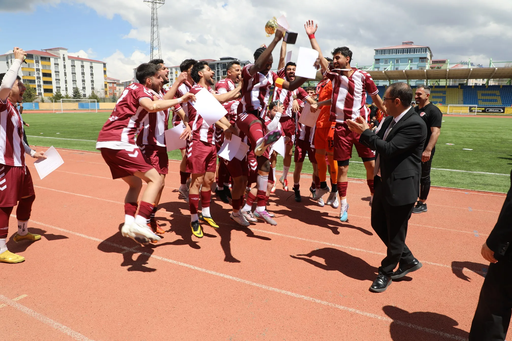 Ağrı’da Yurtlig finali coşkuyla tamamlandı
