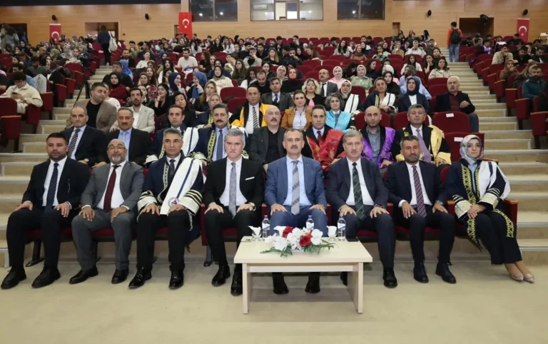 Kep Atma Gururu: Ağrı’da Geleceğin Liderleri Mezun Oldu