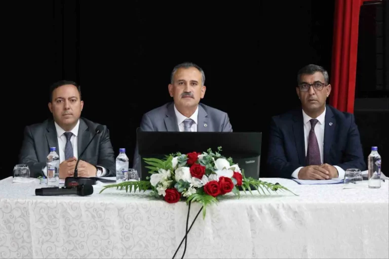 Ağrı’da Yatırım Zirvesi: Dev Kamu Projeleri Masada!