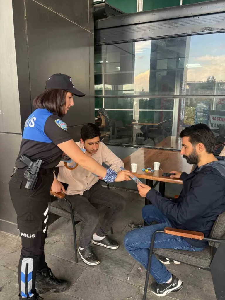 Ağrı’da Polisten Hayati Hamle: Hayat 112 Hastanede!