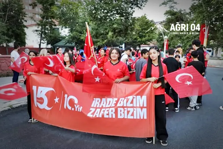 Ağrı’da Dev Yürüyüş: Binler Bayraklarla Sel Gibi Aktı!