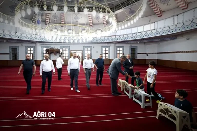 Rektör Gülçin’den Kur’an Kursuna Anlamlı Ziyaret: “Geleceğin Sancar’ları Sizlersiniz!”