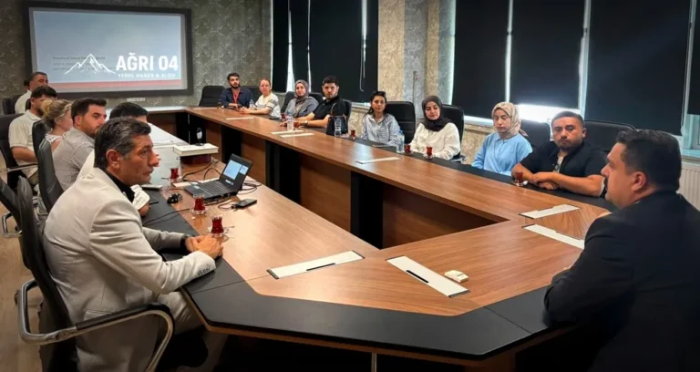 Ağrı Sağlığında İletişim Güçleniyor: Dev Koordinasyon Zirvesi