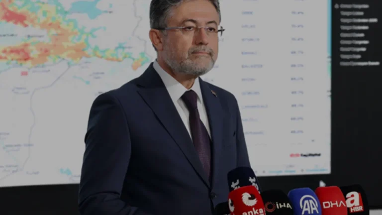 Bakan Yumaklı Duyurdu 115 Yangından 110 Adedi Kontrol Altında