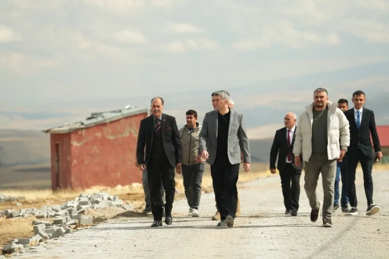 Kaymakam Korkusuz Köy Yolu Çalışmalarını İnceledi!