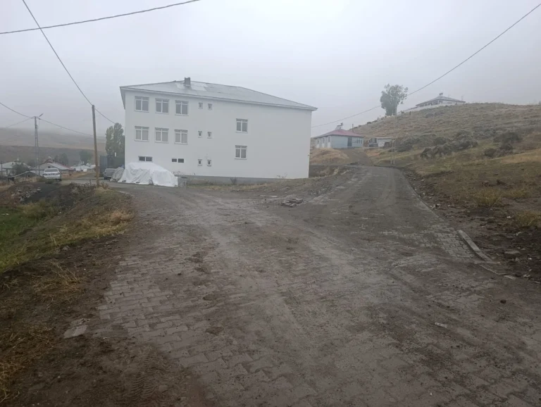 Eleşkirt’in Pirabat Köyünde Ulaşım Çilesi Sona Erdi!